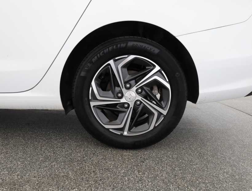 Hyundai i30, 2022