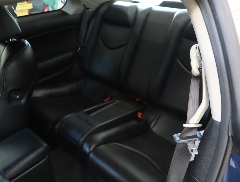 Infiniti G, 2010