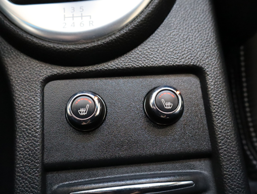 Infiniti G, 2010