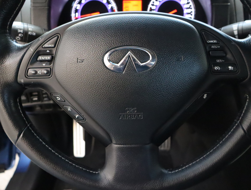 Infiniti G, 2010