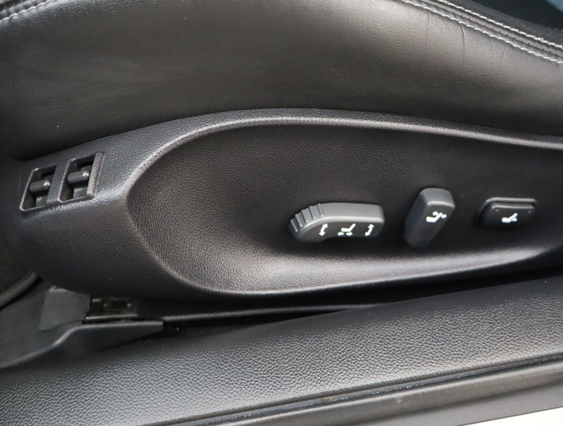Infiniti G, 2010