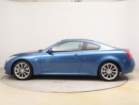 Infiniti G - 2010
