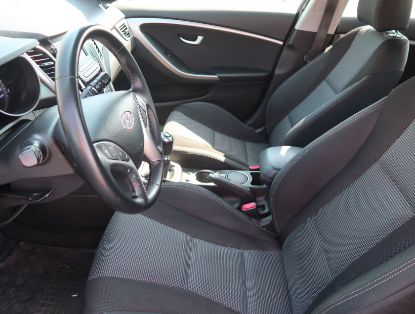 Hyundai i30, 2016