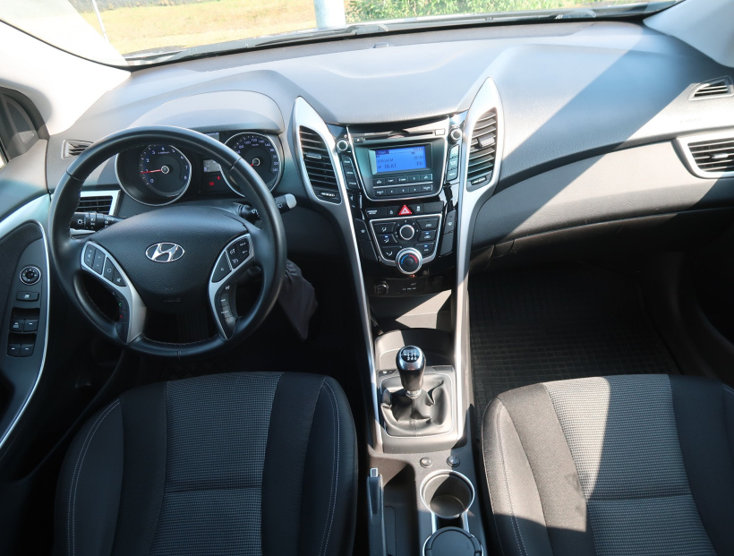 Hyundai i30, 2016