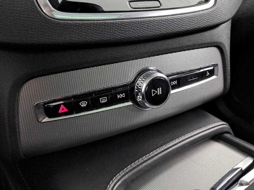 Volvo XC90, 2015
