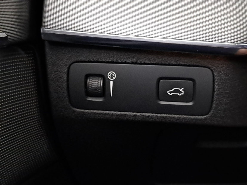 Volvo XC90, 2015