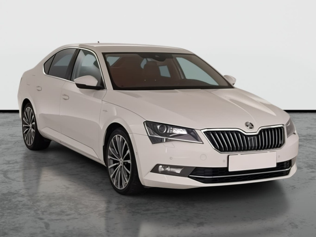 Škoda Superb 2016