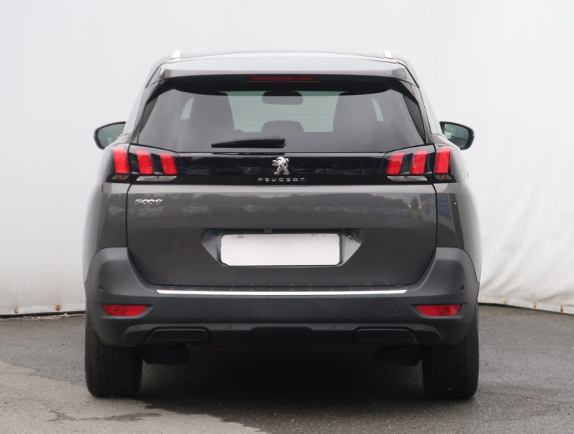 Peugeot 5008, 2018