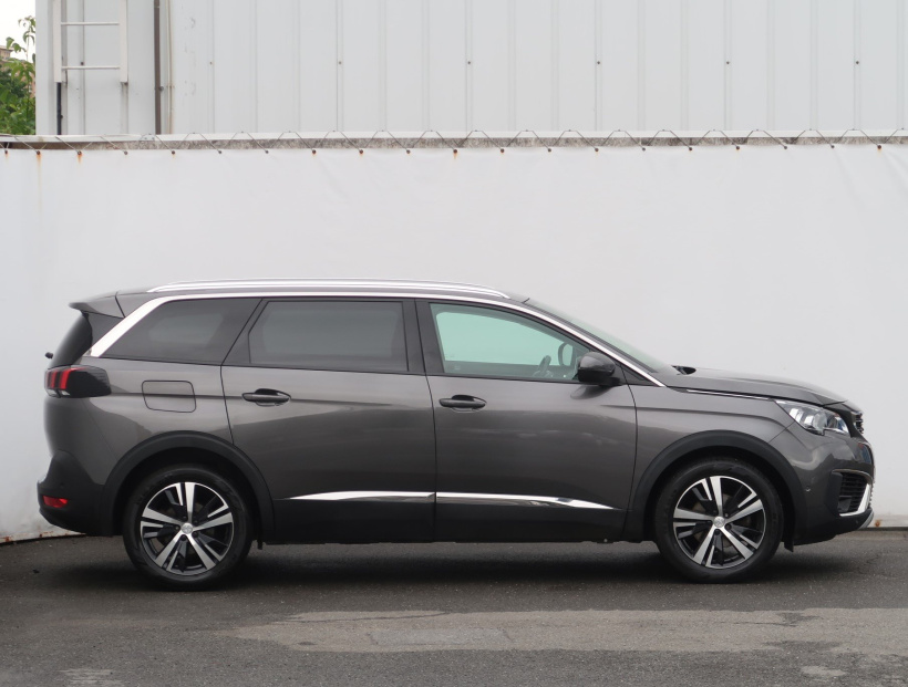 Peugeot 5008, 2018