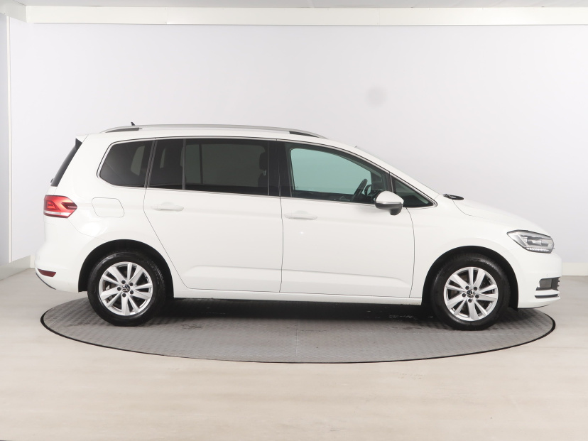 Volkswagen Touran, 2023