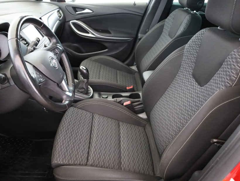 Opel Astra, 2018