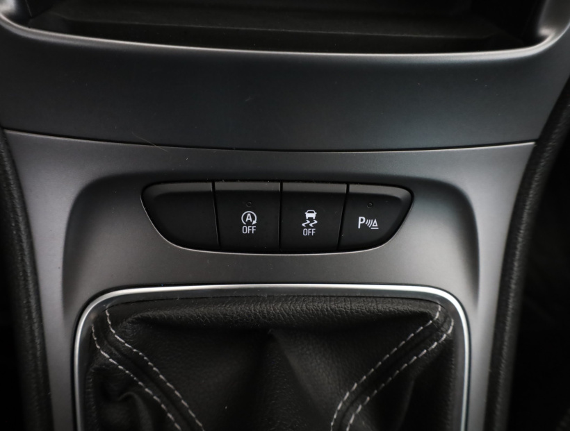 Opel Astra, 2018