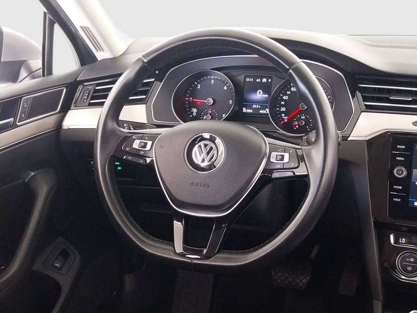 Volkswagen Passat, 2019