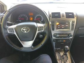 Toyota Avensis - 2012