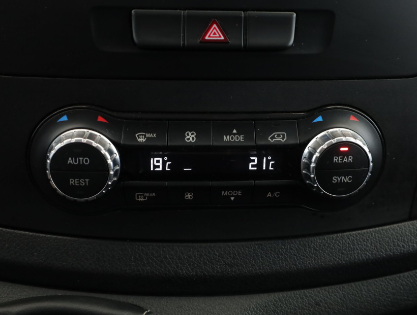 Mercedes-Benz Vito, 2015