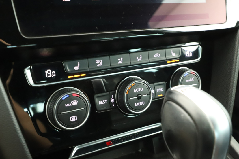 Volkswagen Passat, 2019