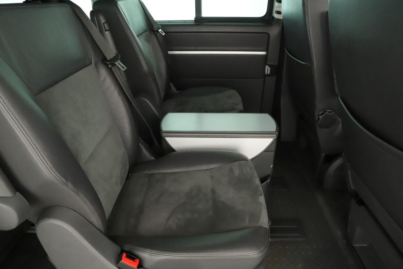 Volkswagen Multivan, 2013