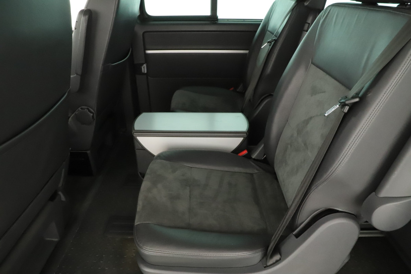 Volkswagen Multivan, 2013