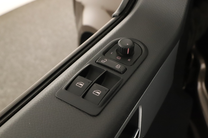 Volkswagen Multivan, 2013