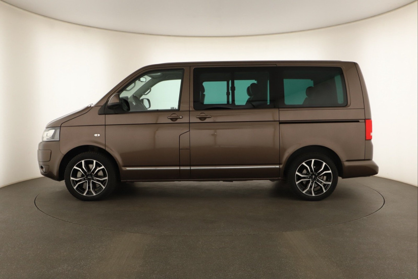 Volkswagen Multivan, 2013