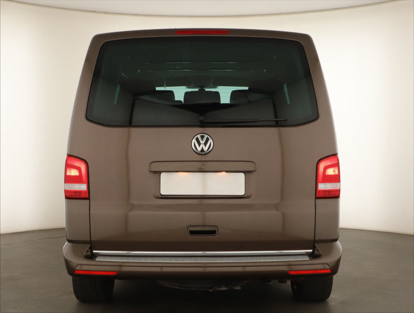 Volkswagen Multivan, 2013