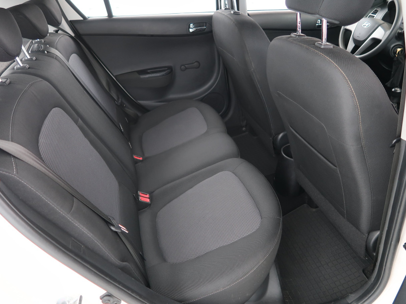 Hyundai i20, 2013