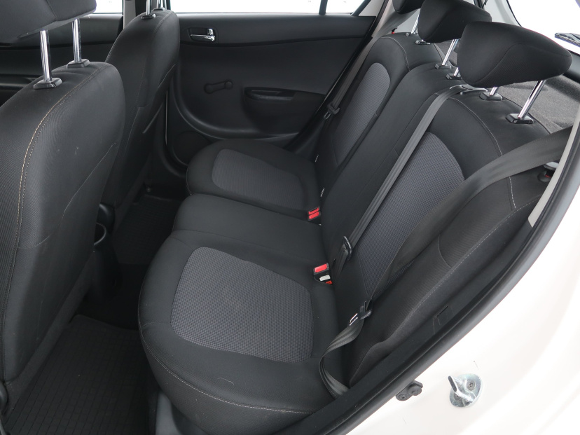 Hyundai i20, 2013
