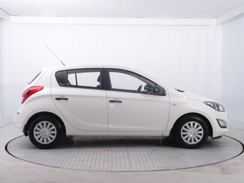 Hyundai i20, 2013