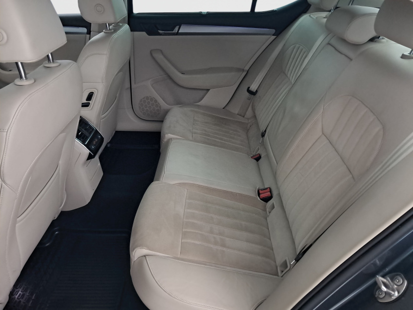 Škoda Superb, 2015