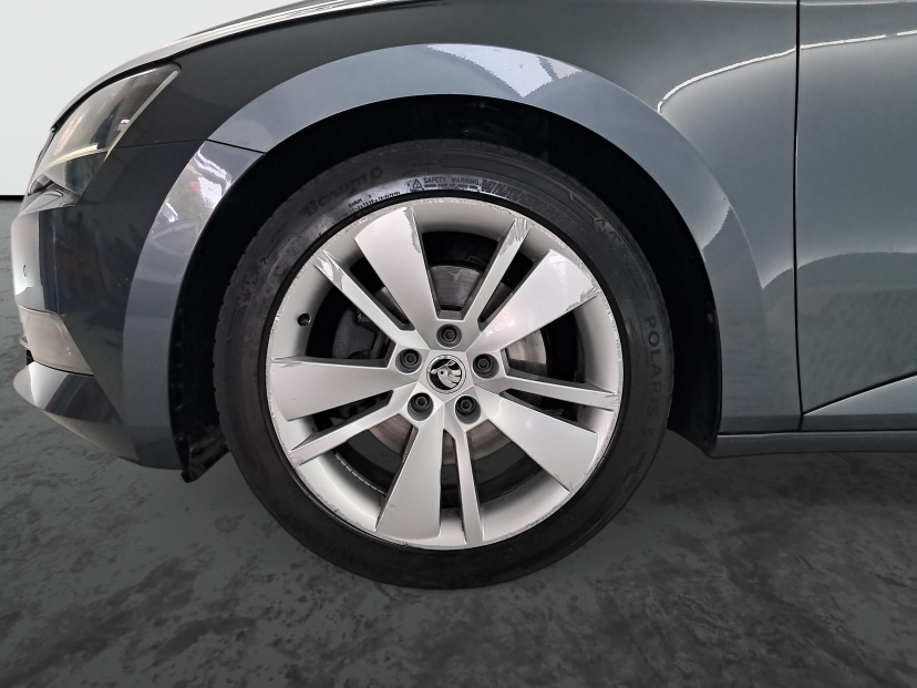 Škoda Superb, 2015