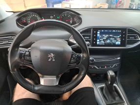 Peugeot 308 - 2015