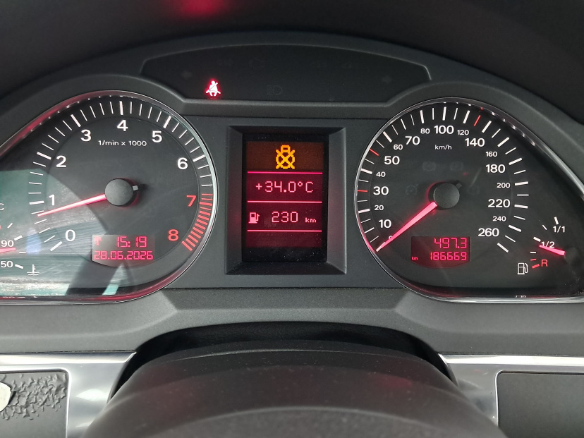 Audi A6, 2004