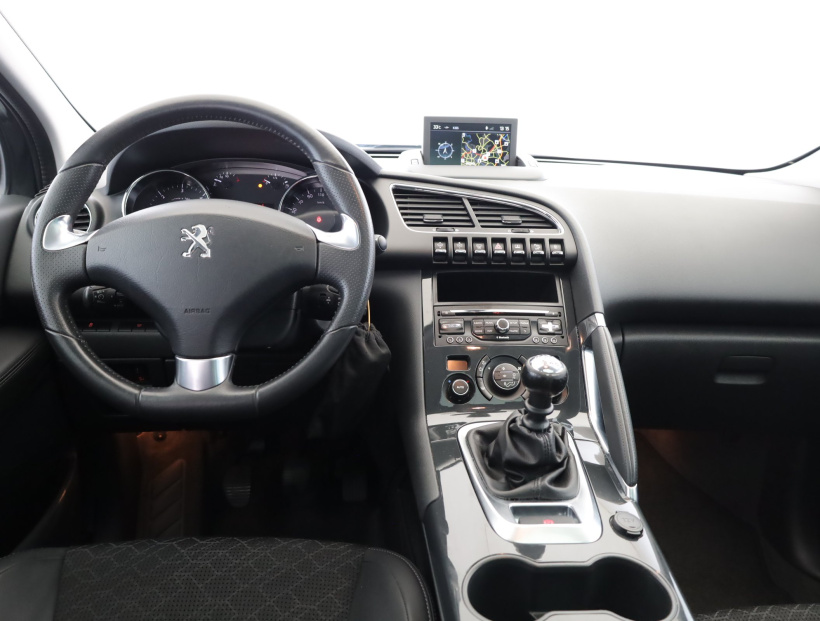 Peugeot 3008, 2015