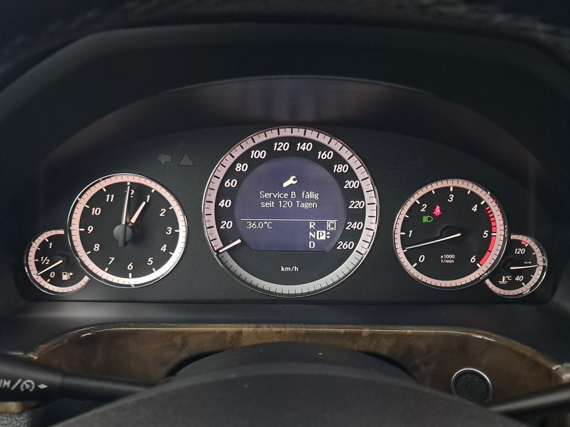 Mercedes-Benz E, 2009