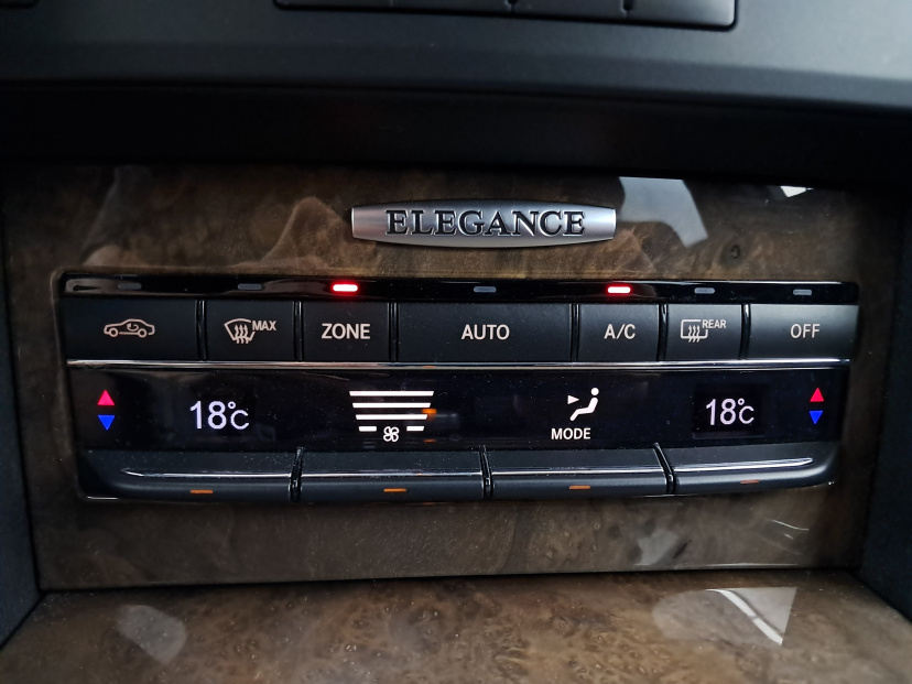 Mercedes-Benz E, 2009