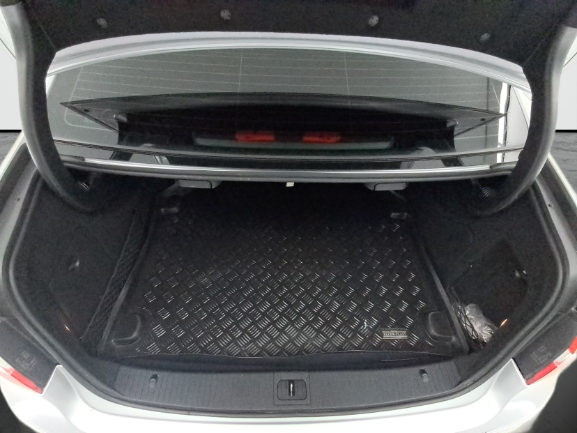Mercedes-Benz E, 2009