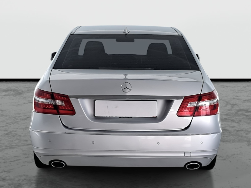 Mercedes-Benz E, 2009