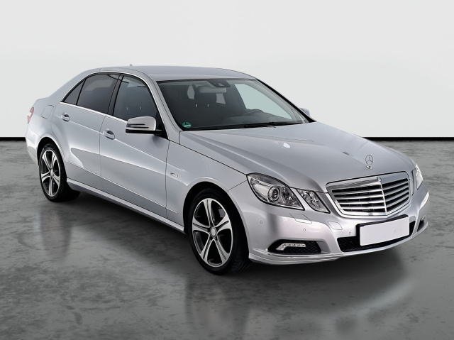 Mercedes-Benz E 2009