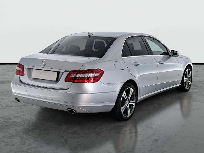 Mercedes-Benz E, 2009