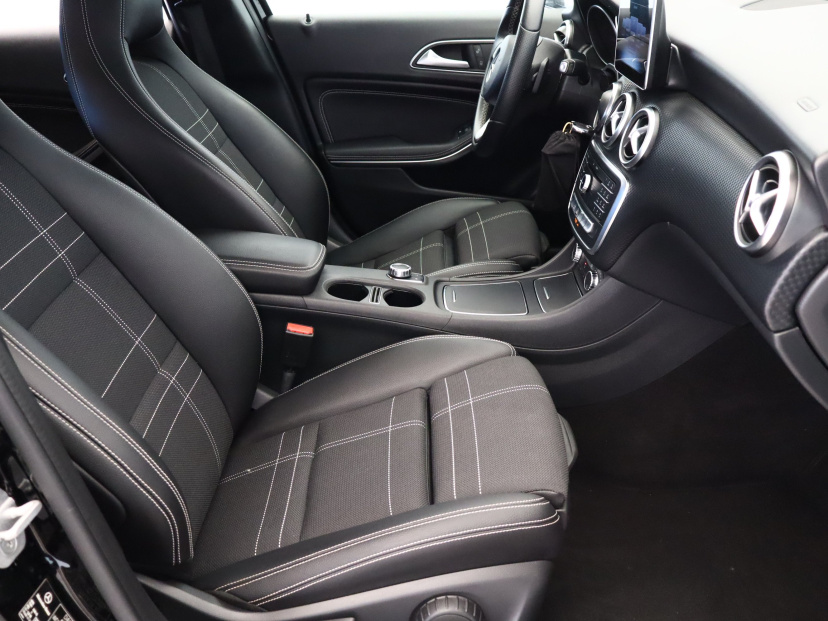 Mercedes-Benz A, 2016