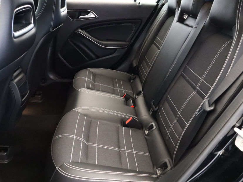 Mercedes-Benz A, 2016