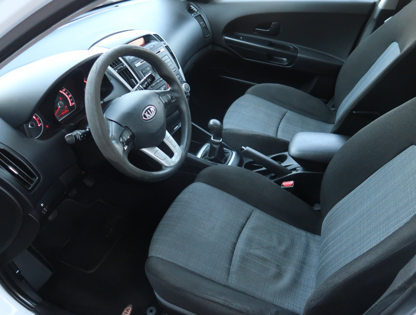 Kia Ceed, 2010