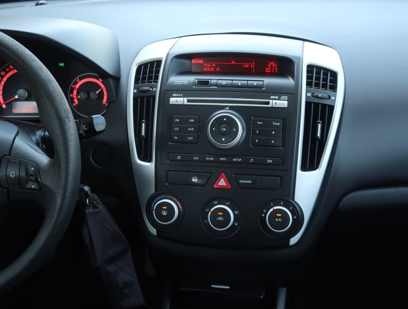 Kia Ceed, 2010