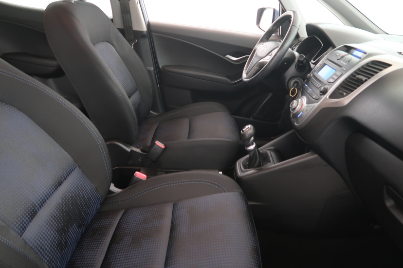 Hyundai ix20, 2012