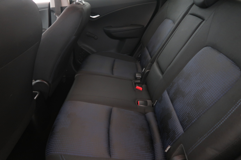 Hyundai ix20, 2012