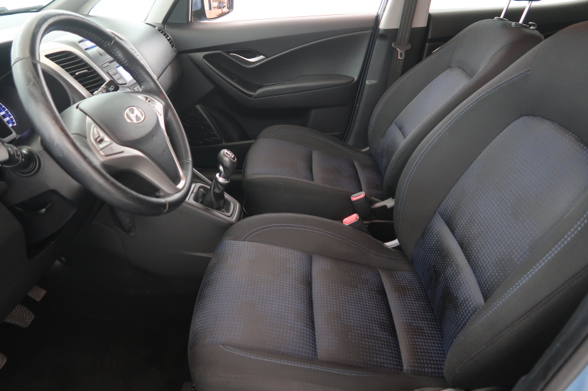 Hyundai ix20, 2012