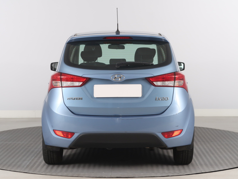 Hyundai ix20, 2012