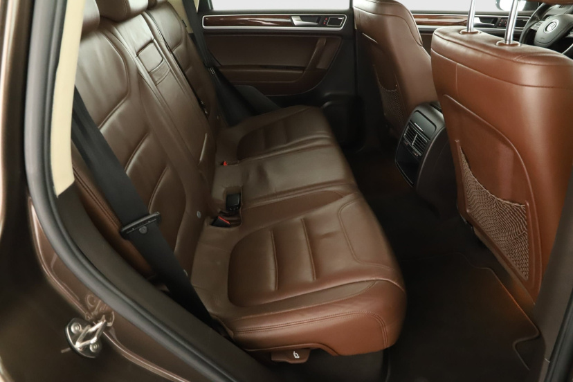 Volkswagen Touareg, 2010