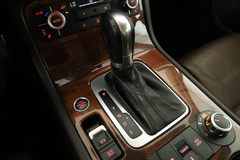 Volkswagen Touareg, 2010