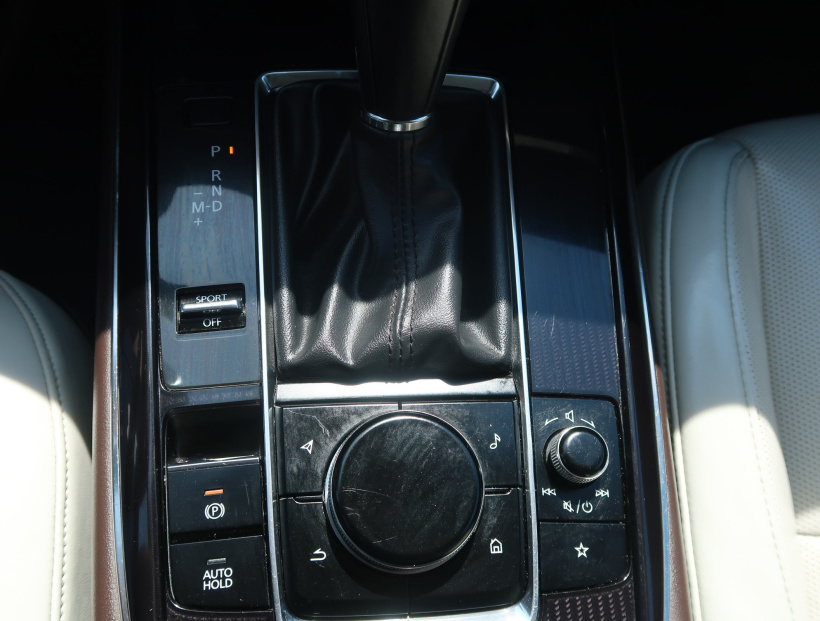 Mazda CX-30, 2020